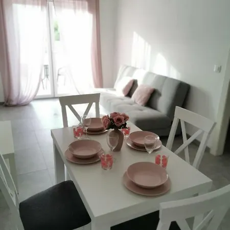 Zdenka Apartman *