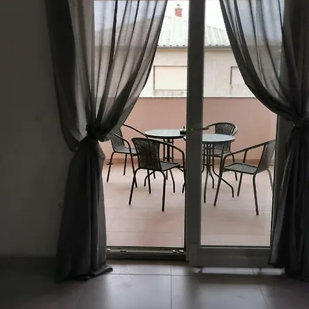 Zdenka Appartamento Novi Vinodolski