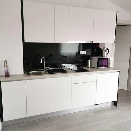 Zdenka Apartment *