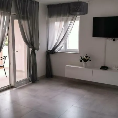 Zdenka Apartment