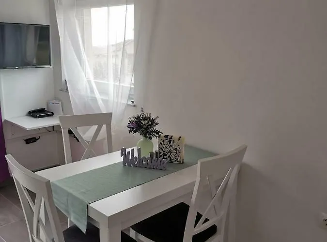 Zdenka Апартаменты