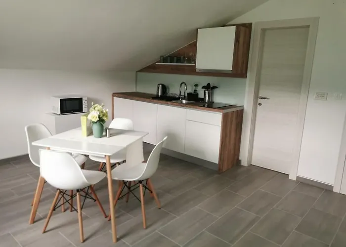 Zdenka * Нови-Винодолски