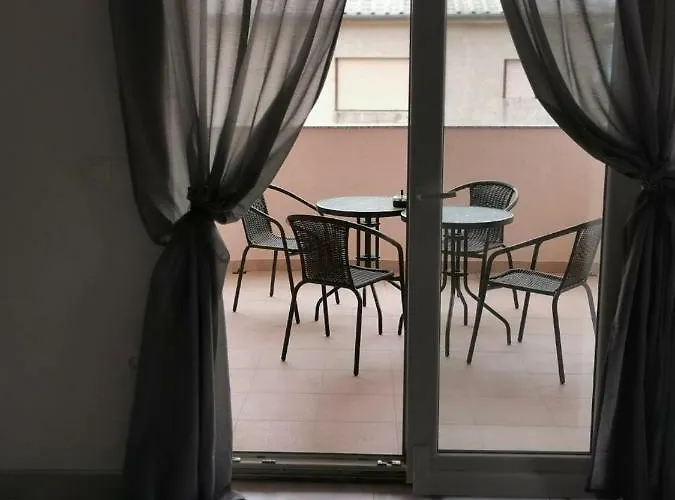 Zdenka Апартаменты Нови-Винодолски